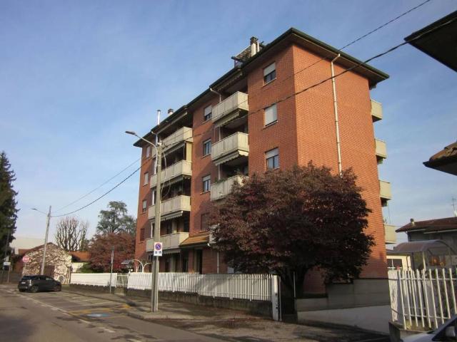 Appartamento in vendita a Varedo, Monza e della Brianza