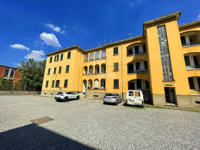 Appartamento in vendita a Varedo, Lombardia