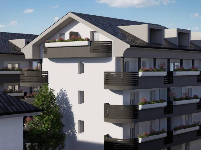 Appartamento in vendita a Varedo, Lombardia