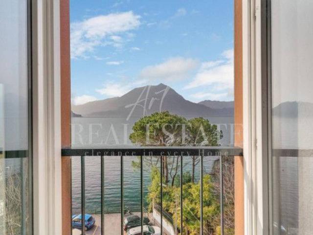 Appartamento in vendita a Varenna, Lombardia