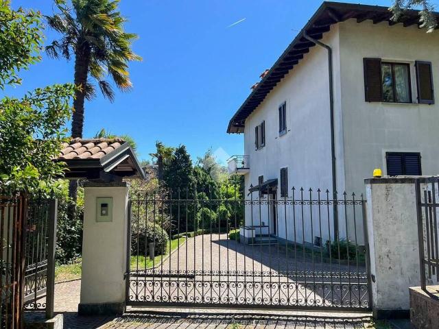 Villa Indipendente in vendita a Varese, Lombardia