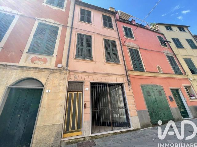 Appartamento in vendita a Varese Ligure, Liguria