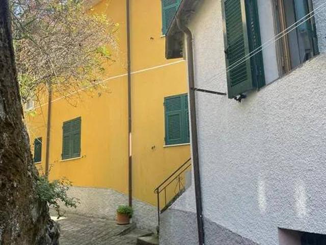 Appartamento in vendita a Varese Ligure, Liguria