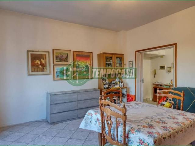 Appartamento in vendita a Velate, Varese