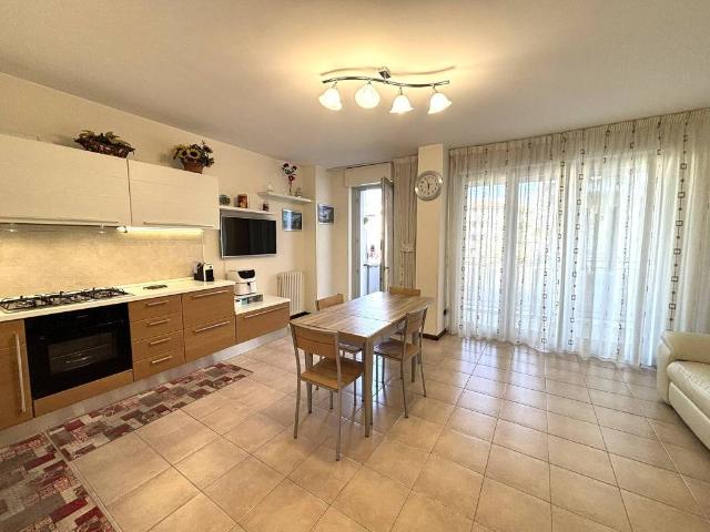 Appartamento in vendita a Biumo Superiore, Varese