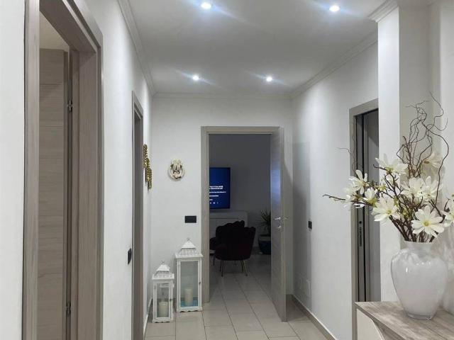 Appartamento in vendita a Bustecche, Varese