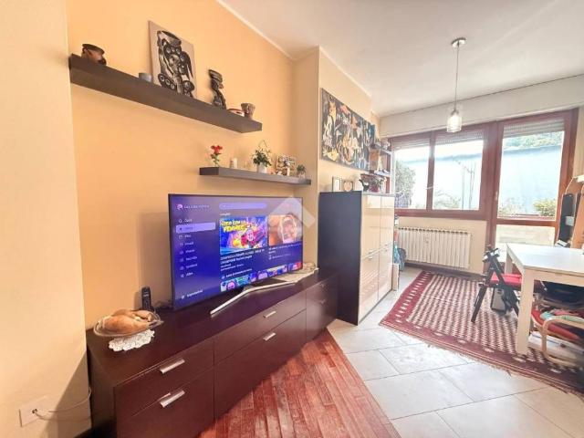 Appartamento in vendita a Velate, Varese