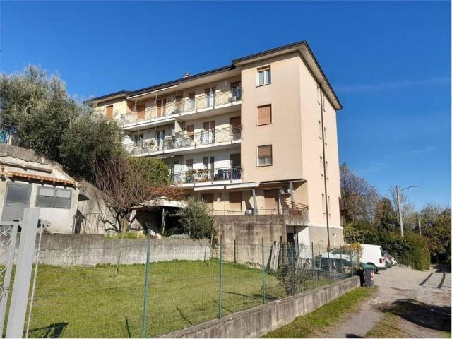 Appartamento in vendita a Valle Olona, Varese