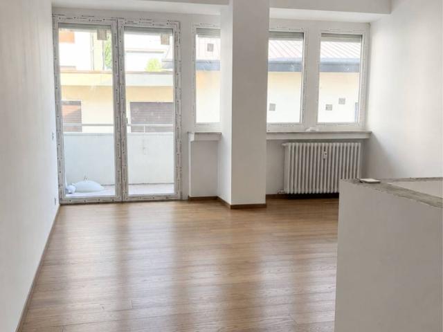 Appartamento in vendita a Biumo Superiore, Varese
