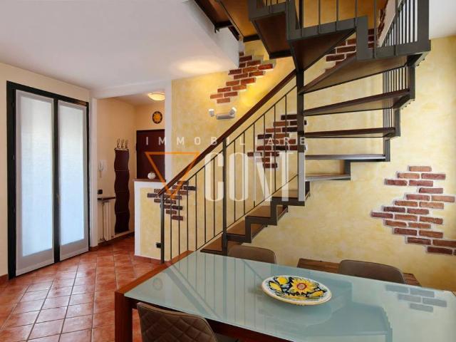 Appartamento in vendita a Valle Olona, Varese