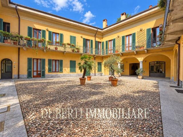 Appartamento in vendita a Robarello, Varese