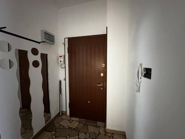 Appartamento in vendita a Valle Olona, Varese