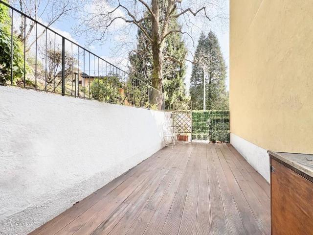 Appartamento in vendita a Biumo Superiore, Varese