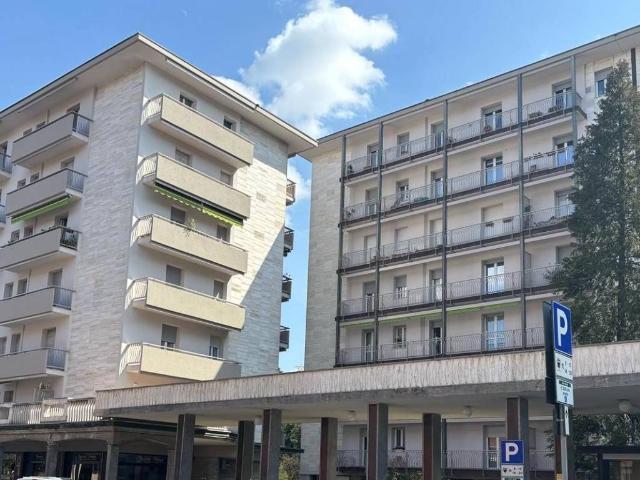 Appartamento in vendita a Biumo Superiore, Varese