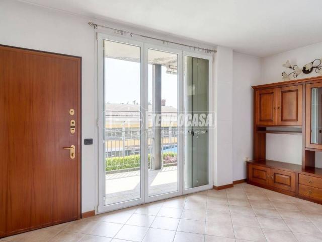 Appartamento in vendita a Velate, Varese