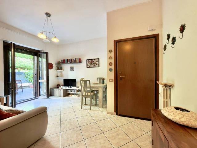 Appartamento in vendita a Biumo Superiore, Varese