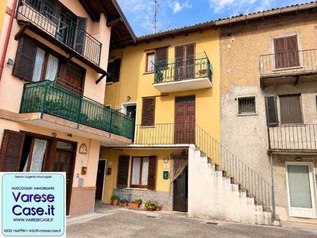 Appartamento in vendita a Penasca, Varese