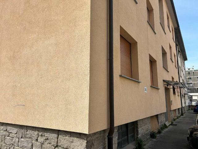 Appartamento in vendita a Biumo Superiore, Varese
