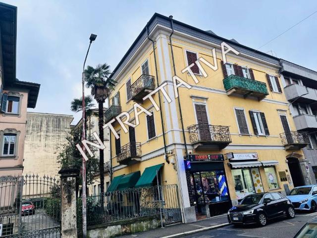 Appartamento in vendita a Biumo Superiore, Varese