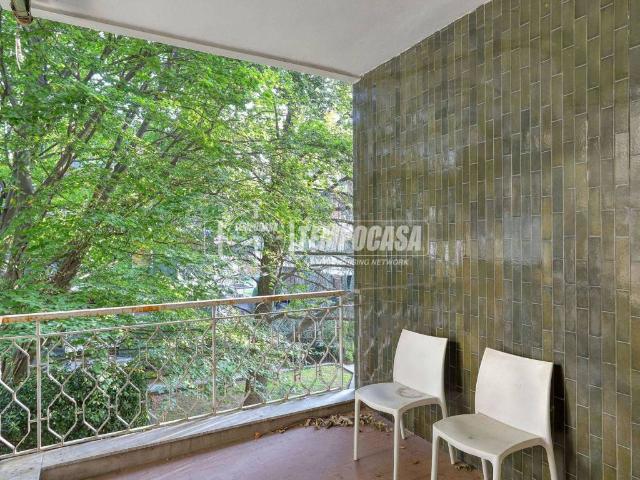 Appartamento in vendita a Biumo Superiore, Varese