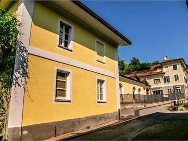 Appartamento in vendita a Valle Olona, Varese