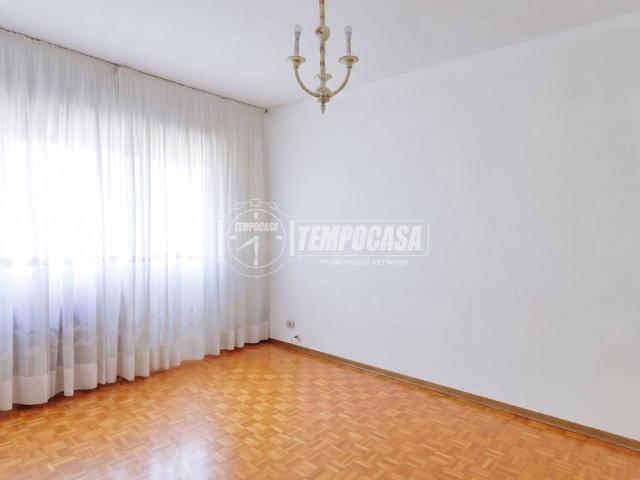 Appartamento in vendita a Bustecche, Varese