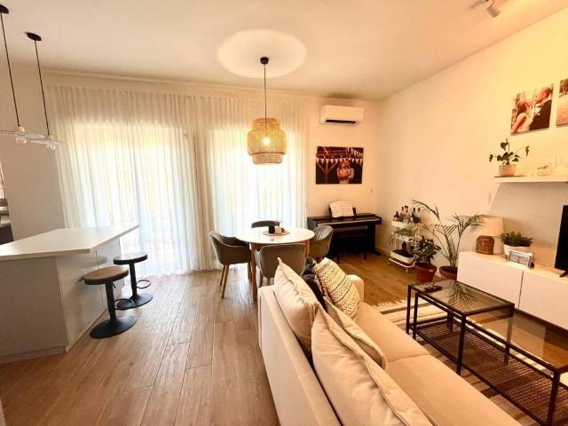 Appartamento in vendita a Biumo Superiore, Varese