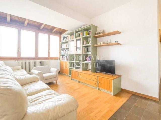 Appartamento in vendita a Valle Olona, Varese