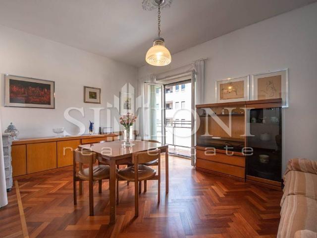 Appartamento in vendita a Biumo Superiore, Varese