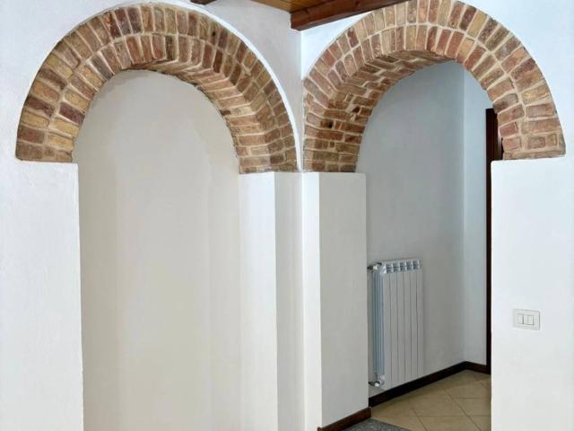 Appartamento in vendita a Varese, Lombardia
