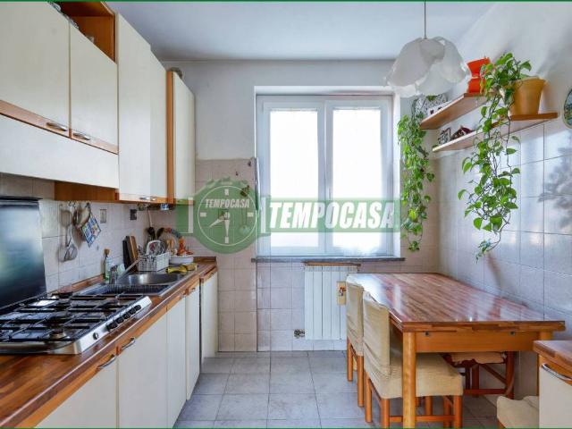 Appartamento in vendita a Velate, Varese