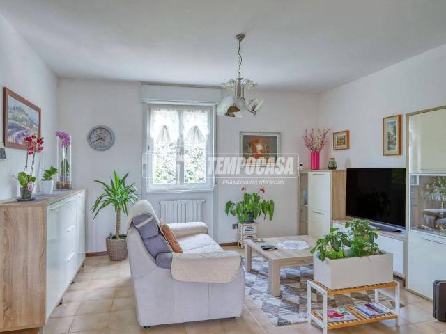 Appartamento in vendita a Valle Olona, Varese