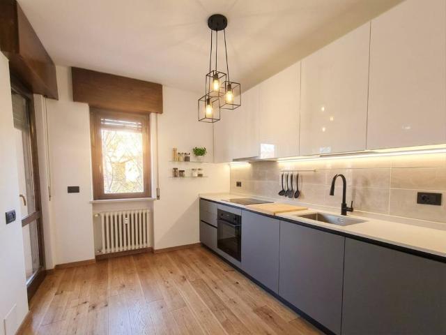 Appartamento in vendita a Velate, Varese