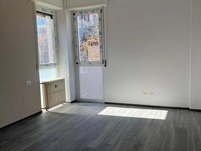 Appartamento in vendita a Biumo Superiore, Varese