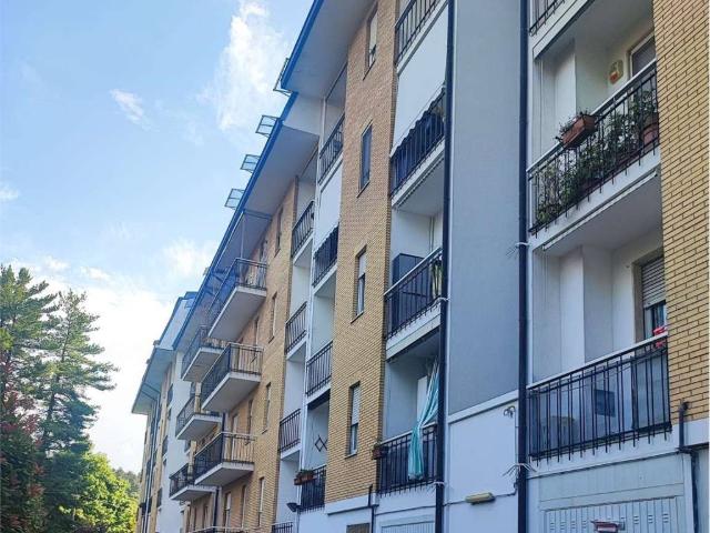 Appartamento in vendita a Velate, Varese
