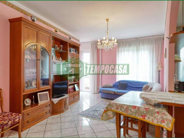 Appartamento in vendita a Valle Olona, Varese