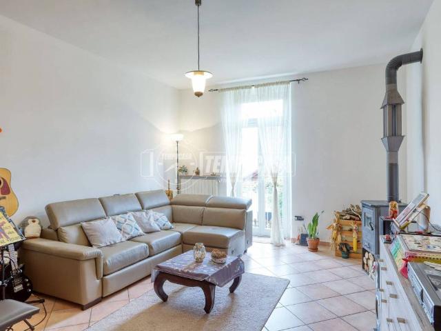 Appartamento in vendita a Valle Olona, Varese