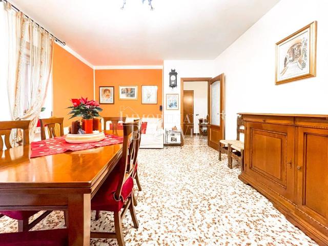 Appartamento in vendita a Bustecche, Varese