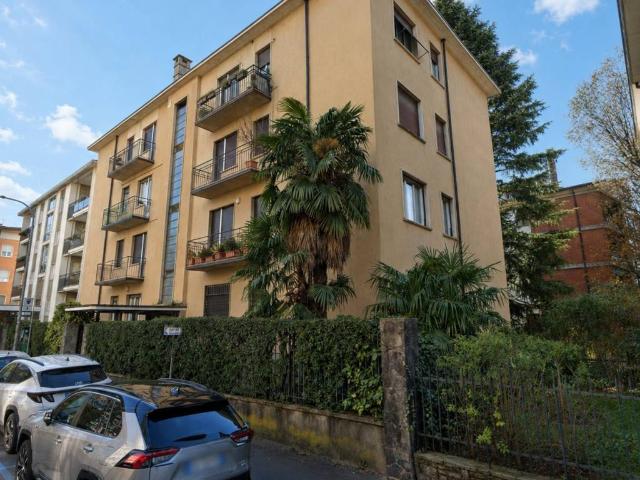 Appartamento in vendita a Gaggiano, Varese