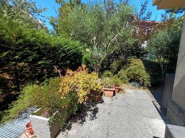 Appartamento in vendita a Biumo Superiore, Varese