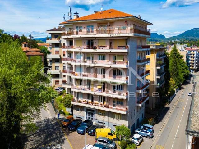 Appartamento in vendita a Bosto, Varese