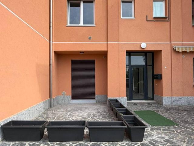 Appartamento in vendita a La Bassa, Varese