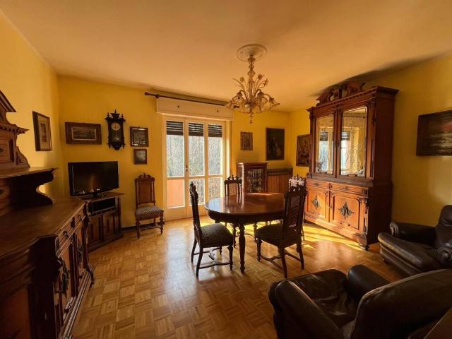 Appartamento in vendita a Velate, Varese
