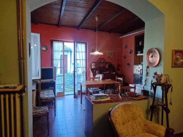 Appartamento in vendita a Varzi, Lombardia