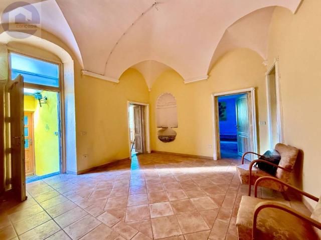 Appartamento in vendita a Vasia, Liguria