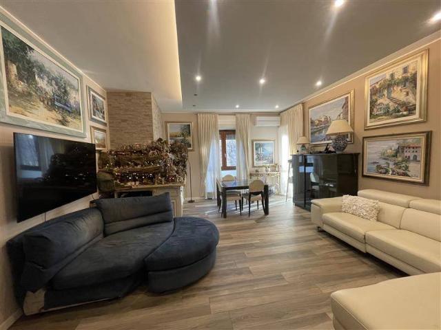 Appartamento in vendita a Vedano Al Lambro, Lombardia
