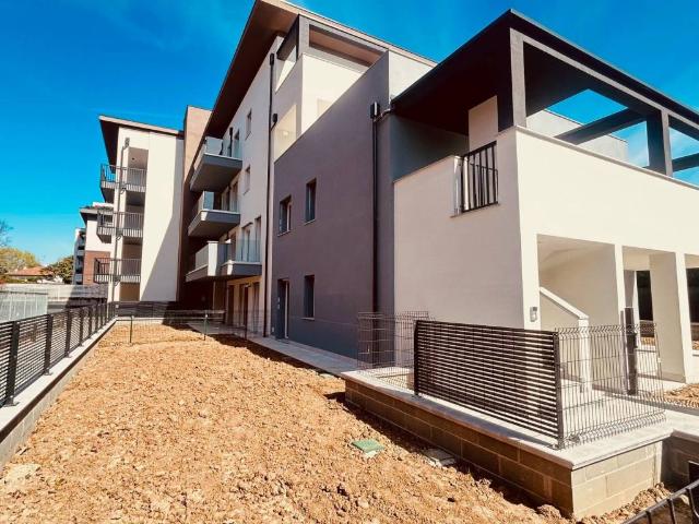 Appartamento in vendita a Vedano Al Lambro, Lombardia