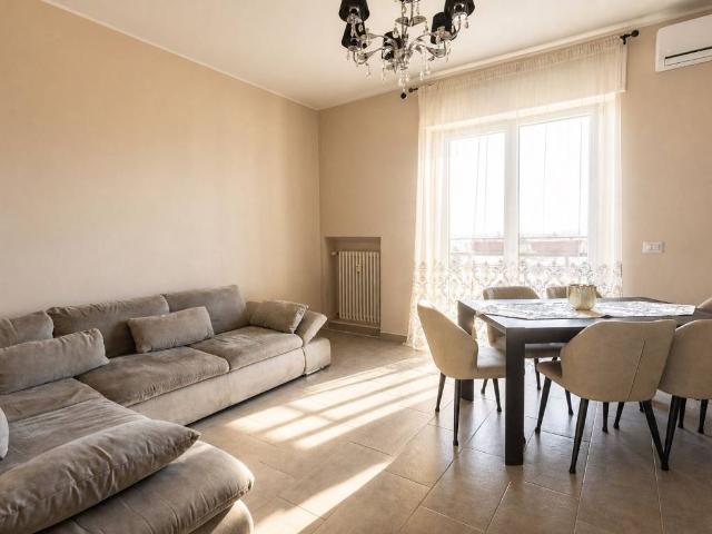 Appartamento in vendita a Vedano Al Lambro, Lombardia