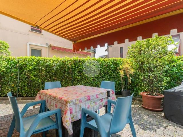 Appartamento in vendita a Vedano Al Lambro