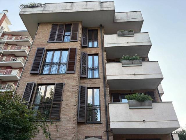 Appartamento in vendita a Vedano al Lambro, Monza e della Brianza